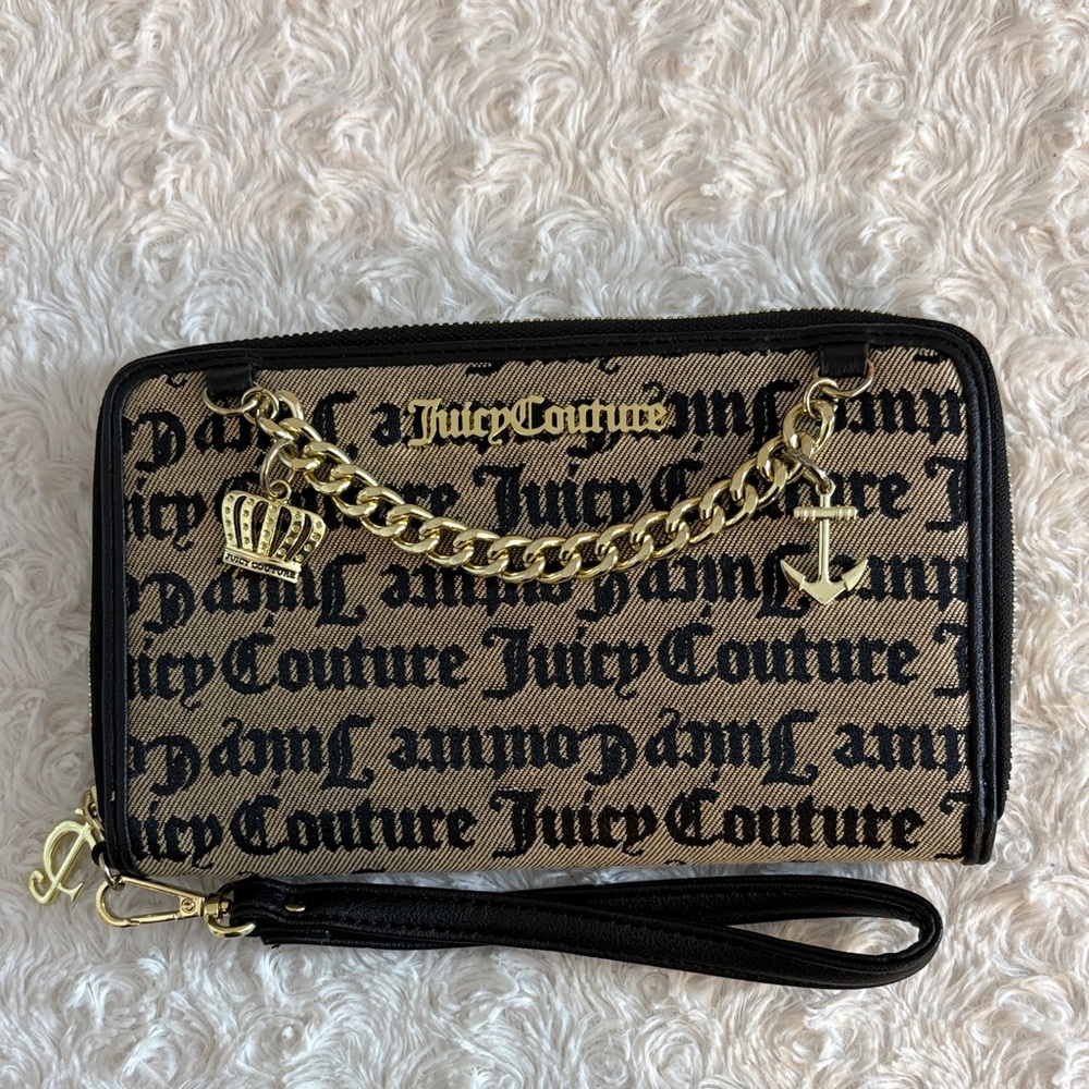 Juicy Couture Black and Tan Logo Wristlet